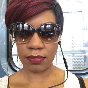 Meet your Posher, Vanessa